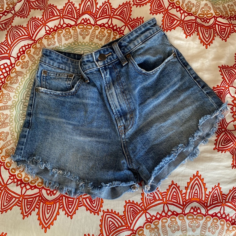 Lucky Pins Short
